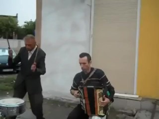 MASTER-DRUMMER PLAY HARDBASS IN UKRAINE