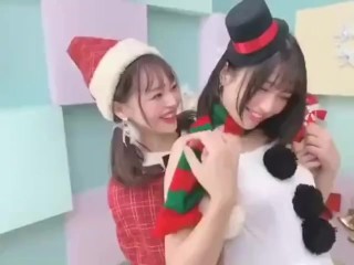 百合（美女レズ）乳揉み