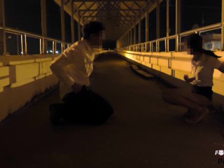 4k thai Fuck pupil on a footbridge at evening. พานักศึกษากลับบ้านตอนดึก เงี่ยนเลยแวะเย็ดบนสะพาน