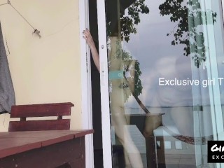 Having intercourse outdoor the room in public