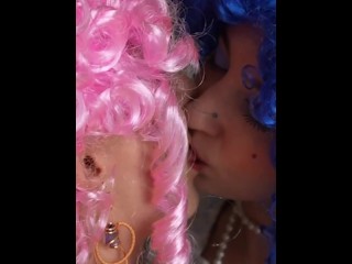 J’adore embrasser ma meilleure amie – Lesbiennes Françaises Cosplay Renaissance