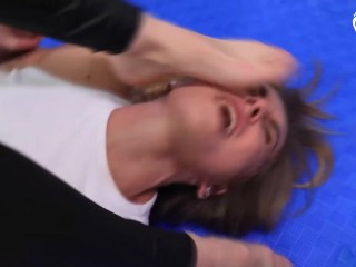 Footfetish wrestling Yelena vs Vicky – teaser