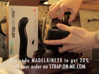 Un easy motion ou vérité se termine en plan cul lesbienne avec un jouet Strap-on-Me
