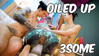 Steel Mayhem Oily Women Toy crammed Threesome